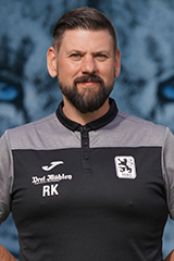 Co-Trainer Roberto Kuri